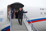 Президент России Владимир Путин в калининградском аэропорту Храброво