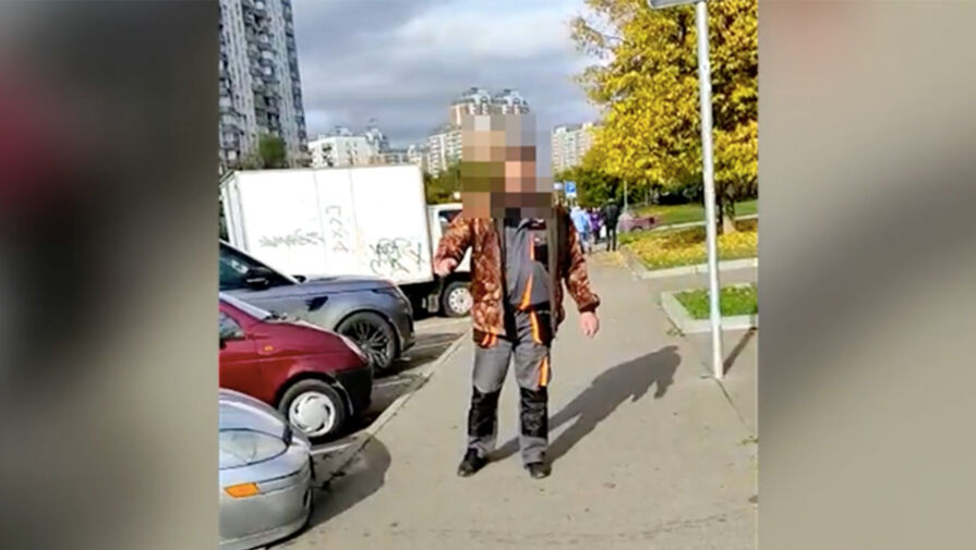 В Москве неадекватный мужчина бросался на прохожих с ножом