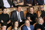 Актриса Надежда Михалкова, первый вице-спикер Госдумы РФ Александр Жуков с супругой и президент благотворительного фонда «Русский силуэт» (слева направо)