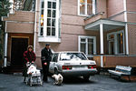 Председатель ООО «Юкос-Москва» Михаил Ходорковский в загородном доме в Барвихе, 1992 год