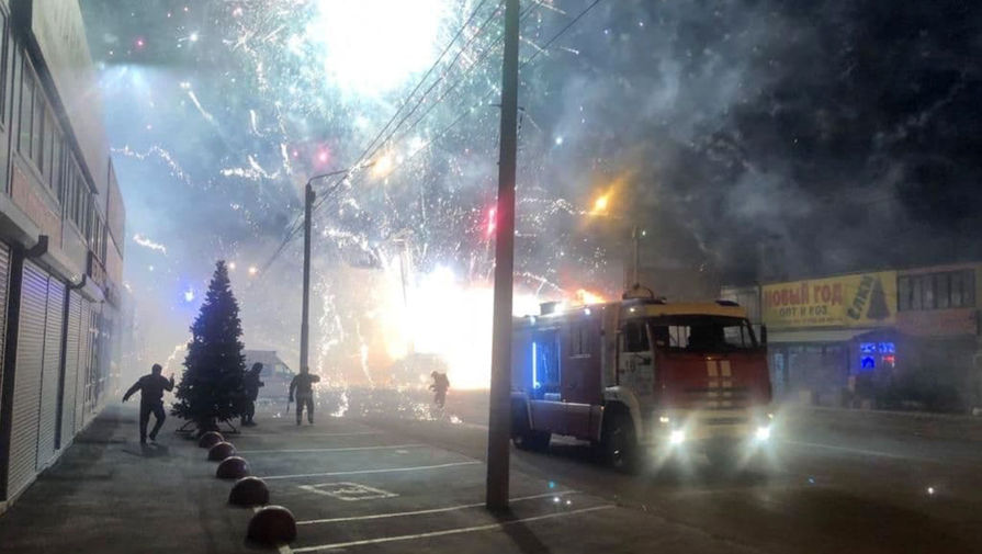 Пожар в павильоне с пиротехникой в Ростове-на-Дону, 6 декабря 2020 года