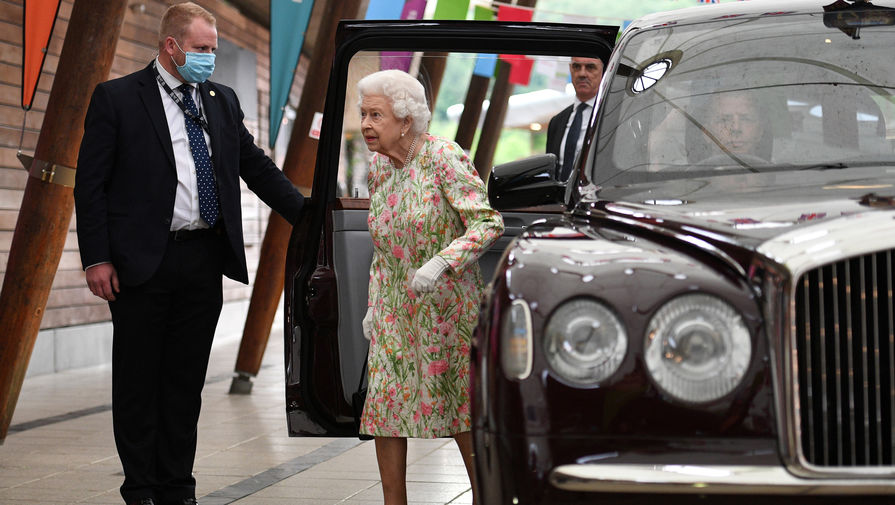 Королева Великобритании выразила надежду, что сможет вновь ездить на лошади