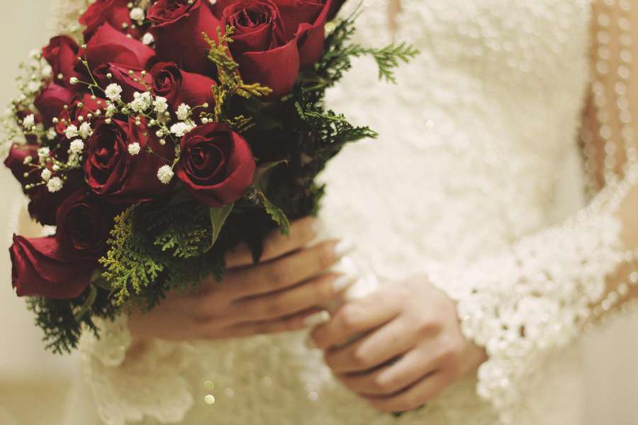 В Петербурге 18-летняя девушка согласилась выйти замуж за 40 тысяч рублей 