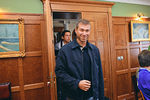 2003 год. Роман Абрамович перед пресс-конференцией для английских журналистов