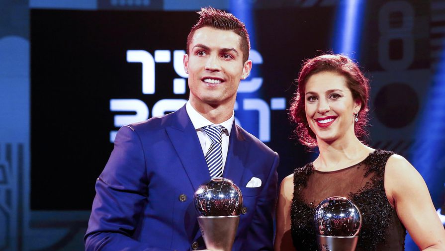 Криштиану Роналду и Карли Ллойд признаны лучшими футболистами 2016 года по версии ФИФА
