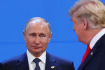 Президент России Владимир Путин и президент США Дональд Трамп на саммите G20, 30 ноября 2018 года