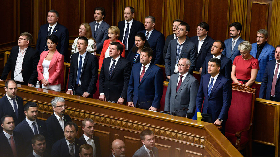 Кабинет министров Украины на открытии заседания девятого созыва Верховной рады Украины в Киеве, 29 августа 2019 года