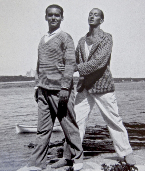 Сальвадор Дали (справа) и поэт Федерико Гарсиа Лорка в&nbsp;Кадакесе, Испания