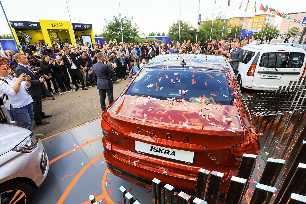 У «АвтоВАЗа» возникли серьезные проблемы с новой Lada Iskra - Газета.Ru |  Новости