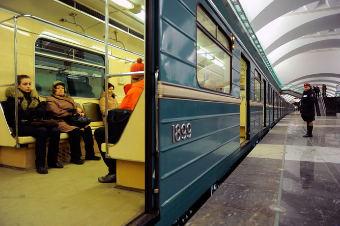 Утром в пятницу вновь было нарушено движение на одной из линий московского метро