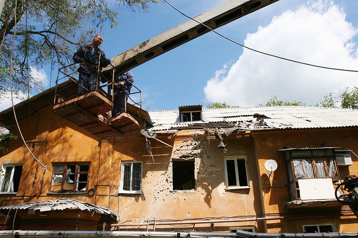 Дом, разрушенный в&nbsp;результате обстрела Донецка
