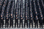 Сотрудники патрульной полиции на церемонии принесения присяги на Софиевской площади