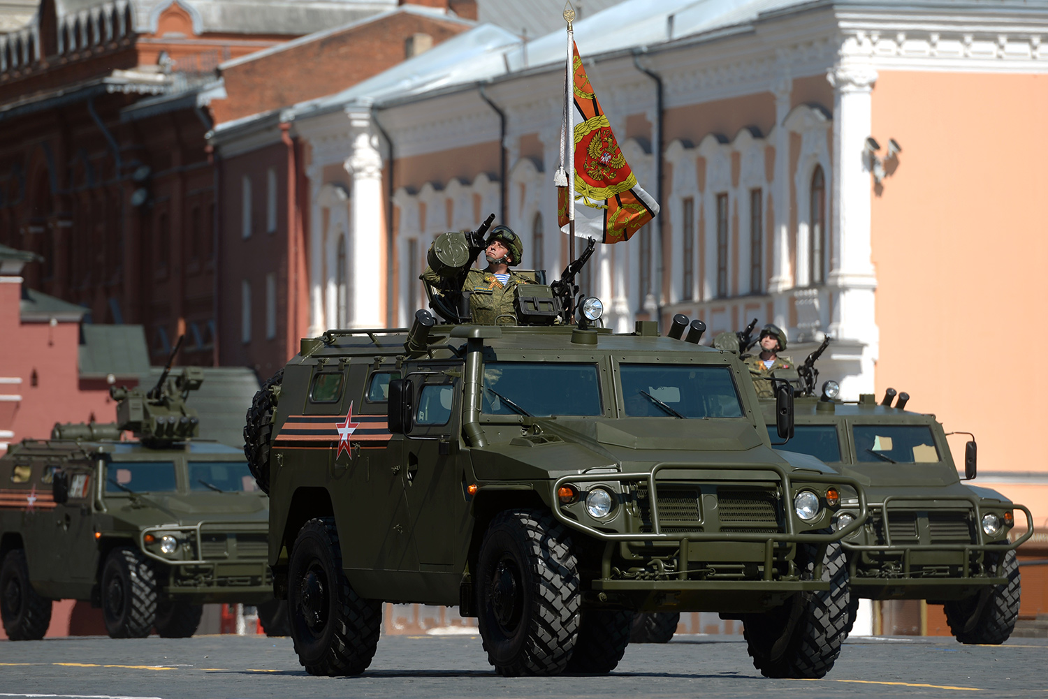 Бронеавтомобили «Тигр» во время военного парада на Красной площади в честь 71-й годовщины Победы в Великой Отечественной войне 1941-1945 годов