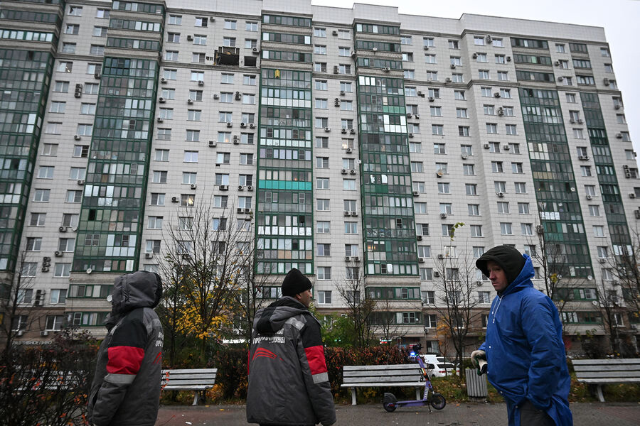 Жилой дом, поврежденный в&nbsp;результате атаки БПЛА в&nbsp;Красногорске, 24&nbsp;октября 2025&nbsp;года 