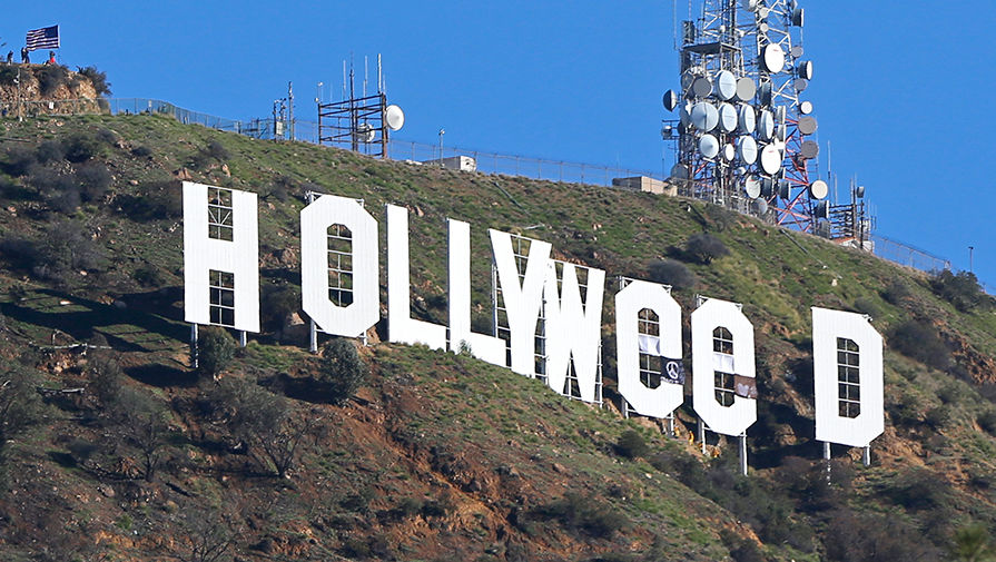 Знак Голливуда в&nbsp;Лос-Анджелесе, 1&nbsp;января 2017&nbsp;года