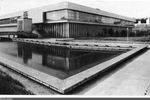 Здание библиотеки на архивной фотографии 1980-1984 годов