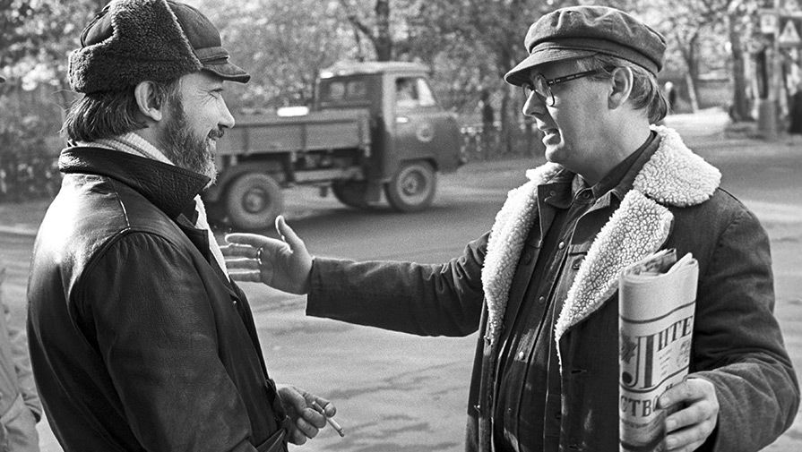 Георгий Юнгвальд-Хилькевич и Олег Табаков (слева направо) на&nbsp;съемках фильма &laquo;Ах, водевиль, водевиль...&raquo;, 1979 год