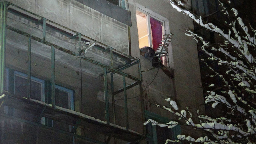 Последствия взрыва гранаты в жилом доме, Мариуполь, 6 января 2018 года