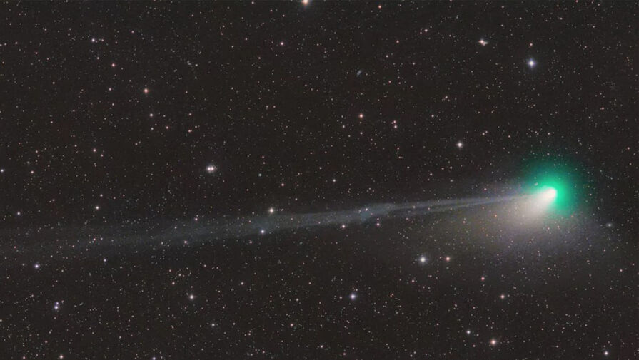 Астрономы заметили, что у летящей к Земле кометы оторвалась часть хвоста