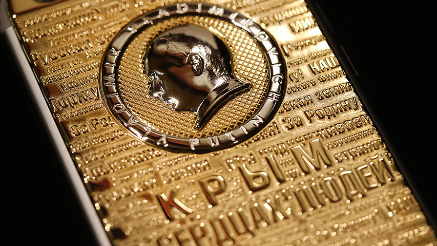 Корпус телефона iPhone 6s Crimea Edition, изготовленный ювелирным брендом Caviar в&nbsp;честь годовщины воссоединения Крыма с&nbsp;Россией