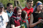 Похороны погибших при стрельбе в школе № 175 на Самосыровском кладбище в Казани, 12 мая 2021 года