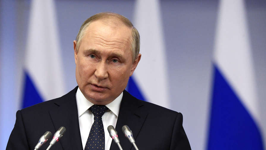Владимир Путин подписал закон, облегчающий регистрацию в России иностранных компаний