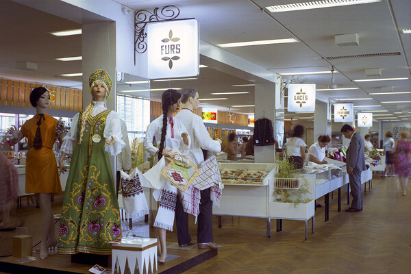 Торговый зал магазина &laquo;Березка&raquo;, 1974&nbsp;год