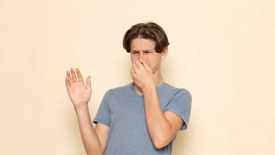 Ученые выяснили, почему тела подростков могут пахнуть 