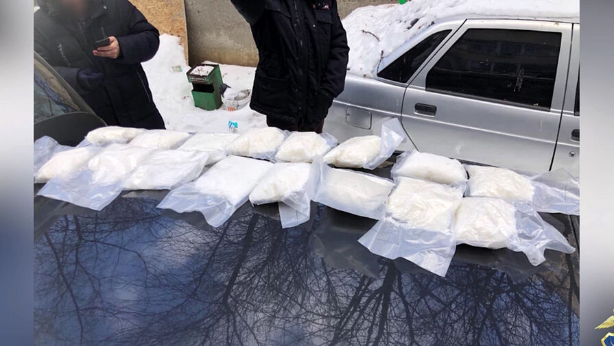 Россиянин прятал под обшивкой автомобиля восемь килограммов наркотиков