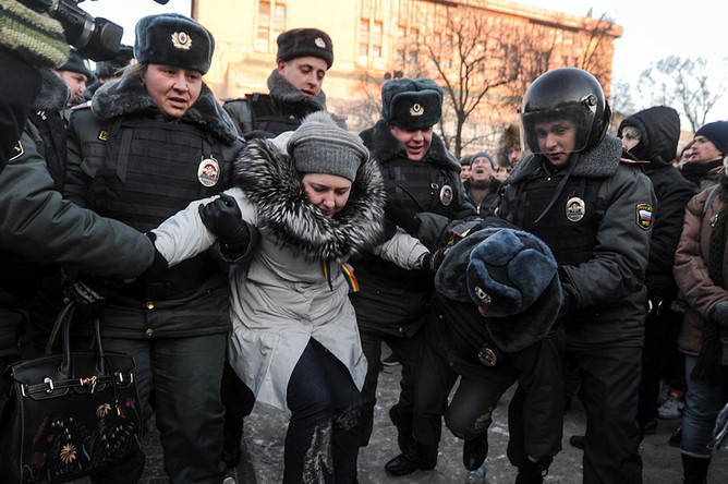 Задержание участников акции протеста «Марш свободы» на Лубянской площади в Москве 15...