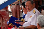 Король Таиланда Пхумипон Адульядет и королева Сирикит, 2012 год