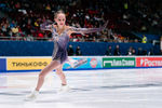 Анастасия Зинина выступает с короткой программой на чемпионате России — 2022