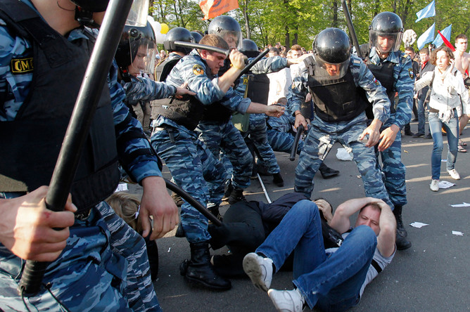 В свете «дела Удальцова» участие в митингах протеста скоро будет приравнено к измене родине