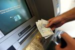 В банкомате можно снять не более 60 евро