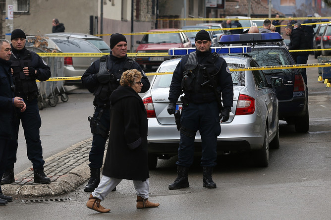 Место убийства Оливера Ивановича в Лидер косовских сербов Оливер Иванович около офиса движения «Свобода, демократия, правда» в городе Косовска-Митровица, 16 января 2018 года