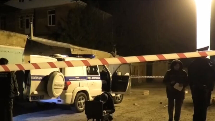 Опубликовано видео с места нападения на полицейских в Карачаевске