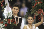 
Дуэт Екатерина Гордеева и Сергей Гриньков, завоевавшие первое место и звание чемпионов Европы 1990 года на чемпионате Европы по фигурному катанию