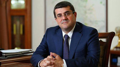 Araik Arutunyan gizlicə Moskvaya gedib: Anna Akopyana qarşı mübarizə
