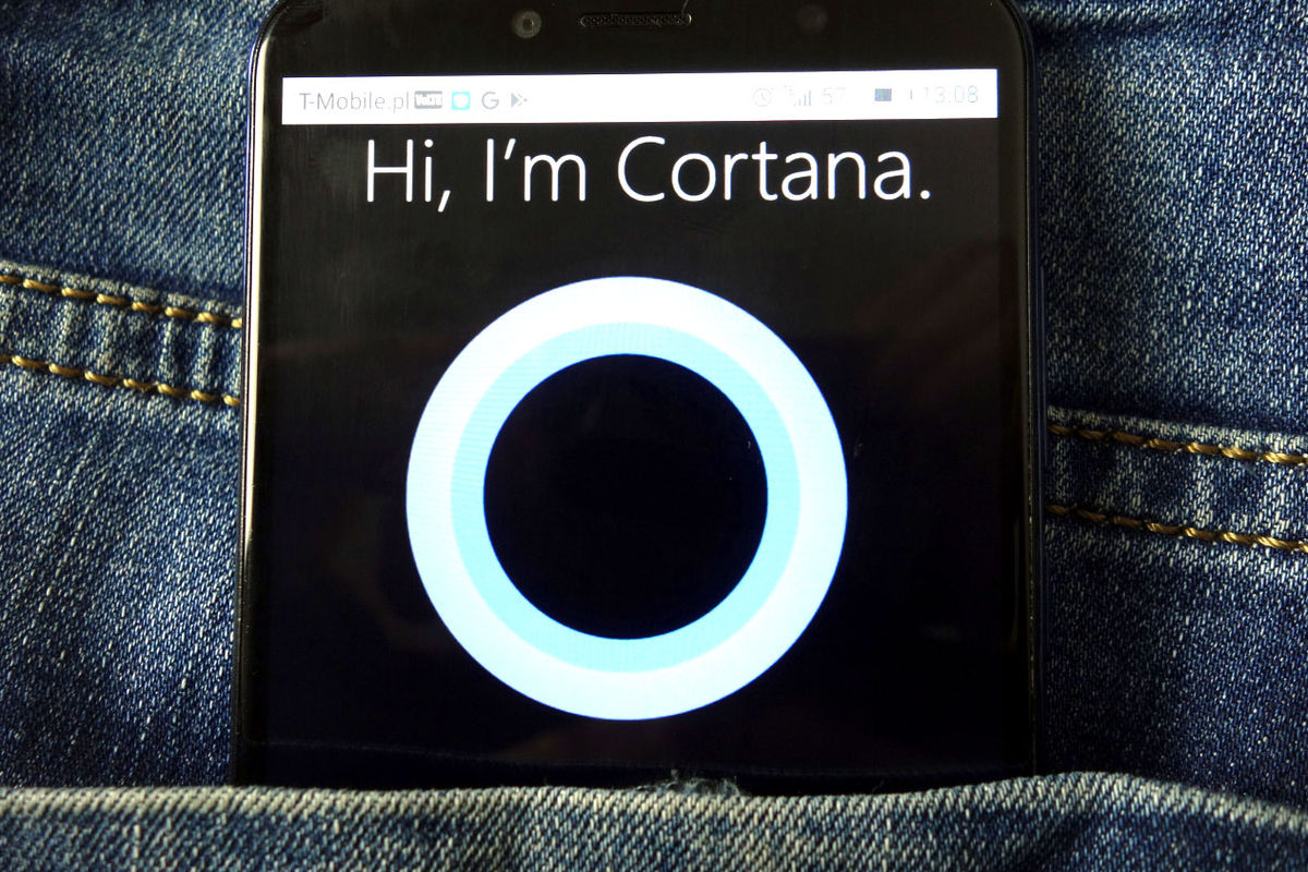 Microsoft прекратила поддержку голосового помощника Cortana на смартфонах -  Газета.Ru