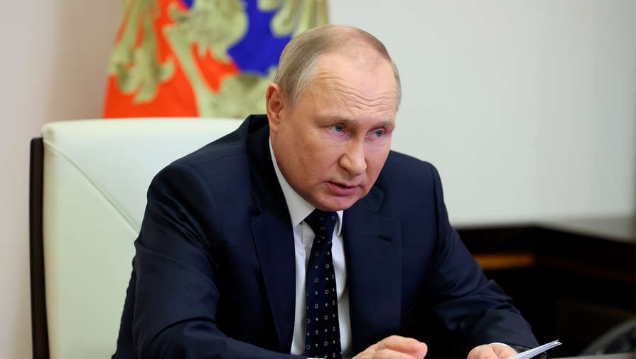 Путин подписал закон об обязательном формировании электронной путевки