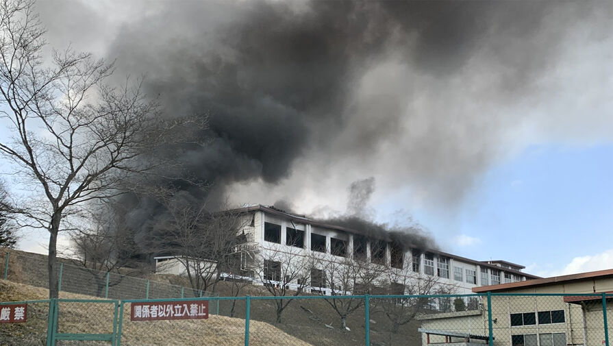 Из-за взрыва газа на заводе в Японии пострадали 4 человека