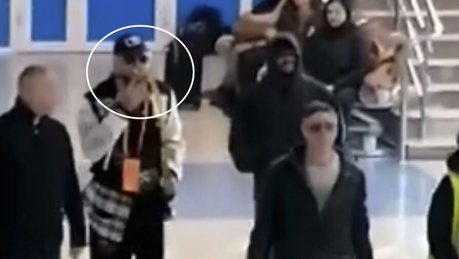 Как в тумане: представители Киркорова объяснили, почему он курил в аэропорту