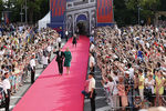 Перед церемонией открытия 25-го открытого российского кинофестиваля «Кинотавр»
