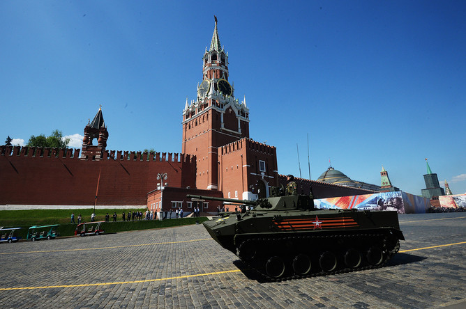 Боевая машина десанта БМД-4М «Садовница» во время военного парада на Красной площади в честь 71-й годовщины Победы в Великой Отечественной войне 1941-1945 годов