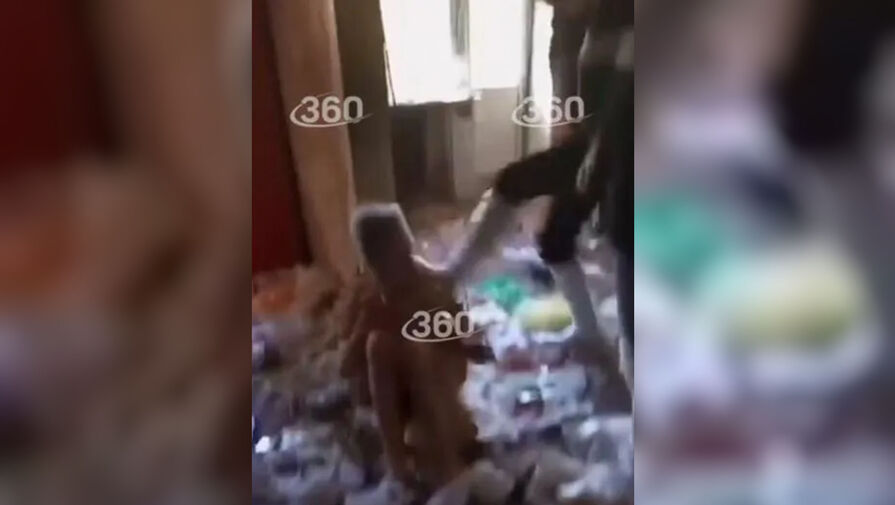 Появилось видео избиения пенсионерки из Подмосковья, которая позже умерла от сердечного приступа