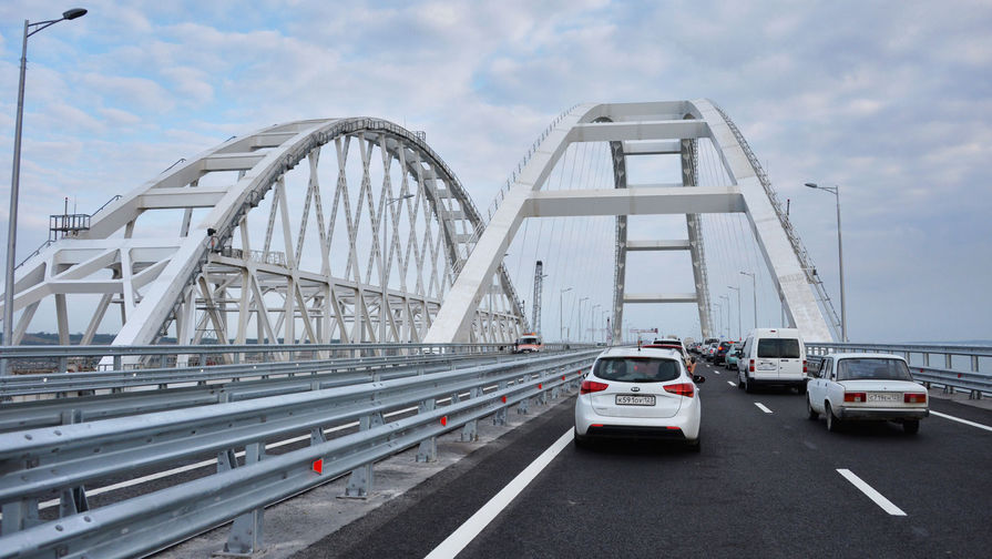 Движение по Крымскому мосту перекроют на 6 часов