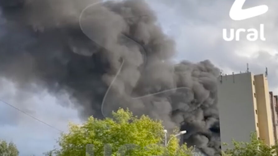 В Екатеринбурге произошел сильный пожар