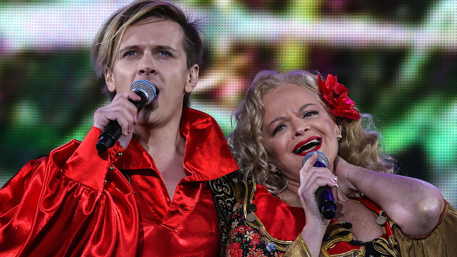 Глеб Матвейчук и Лариса Долина во время праздничного концерта на&nbsp;Красной площади, посвященного Дню России