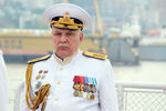 Командующий Тихоокеанским флотом адмирал Сергей Авакянц на параде в честь Дня Военно-морского флота в бухте Золотой Рог во Владивостоке, 25 июля 2021 года