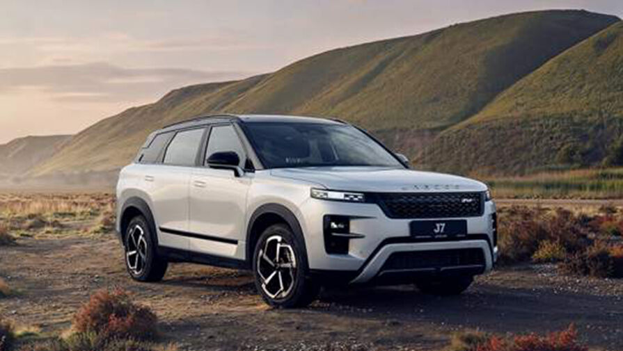 В России объявили цены на обновленный кроссовер Jaecoo J7